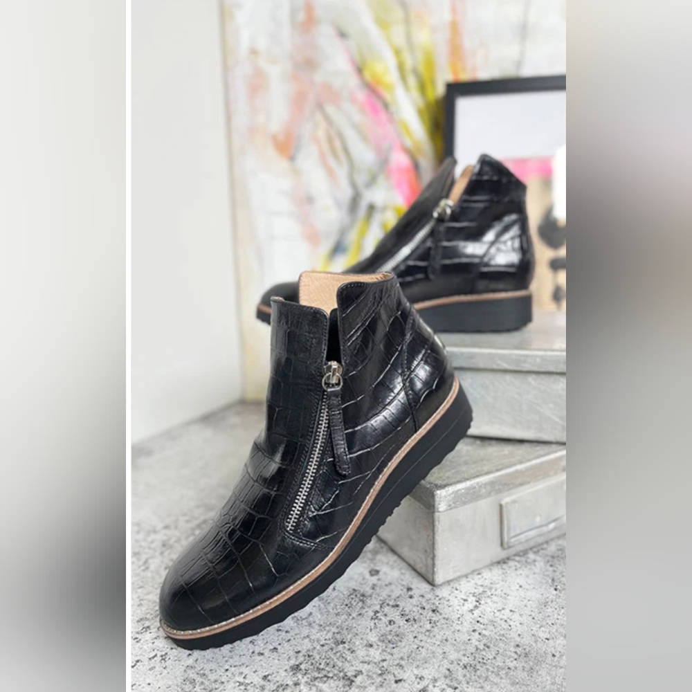 DJANGO & JULIET* 'Ohmyes' Black Double Zip Front Croc Leather Ankle Boot Sz 39 - Picture 5 of 17